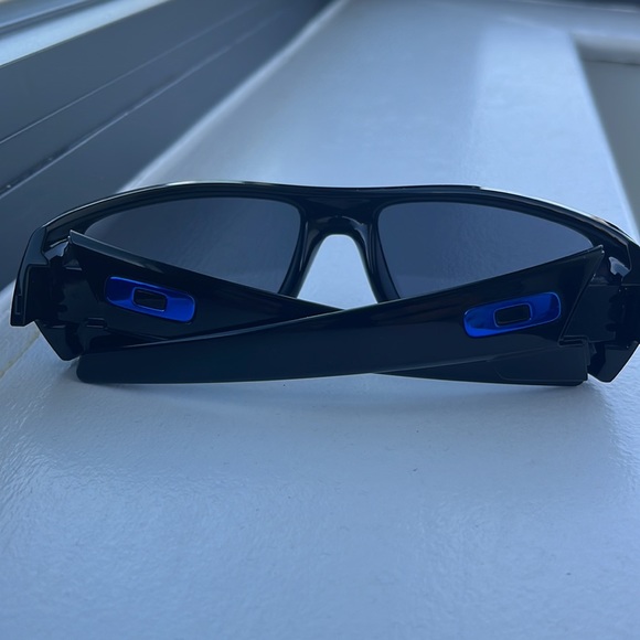 Custom Oakley Gascan Sunglasses - Picture 2 of 3